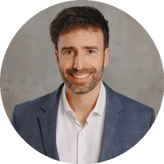 Porträt von Dr. Maximilian Bader